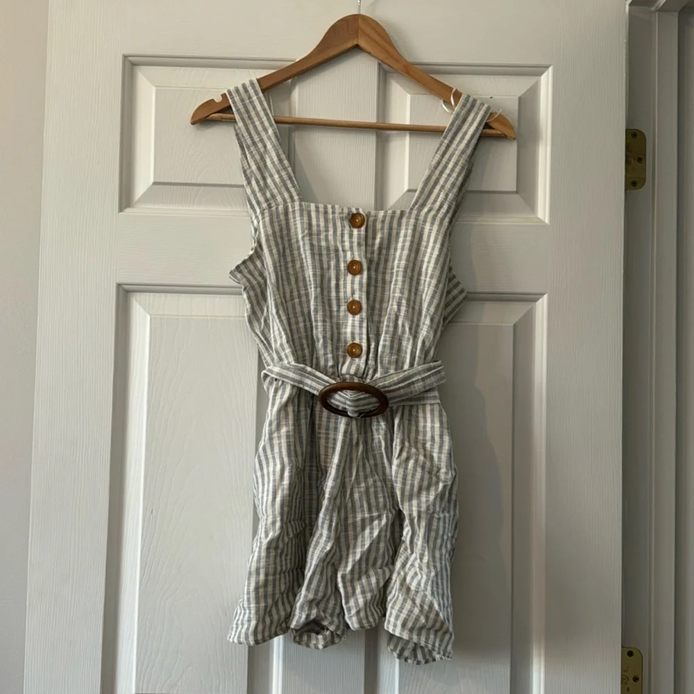 Linen romper - Picture 1 of 2
